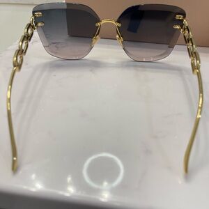 Louis Vuitton jewel cat sunglasses